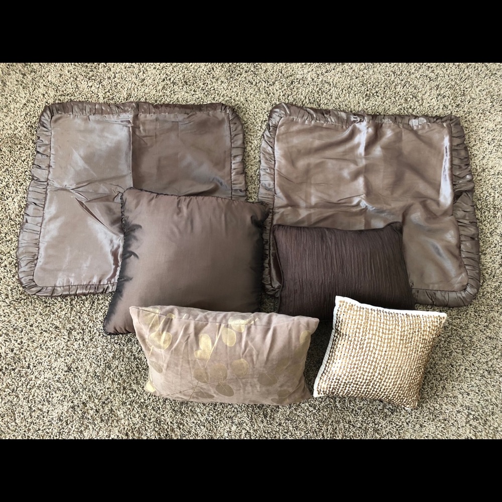 Euro Pillow Shams and Accent Pillows